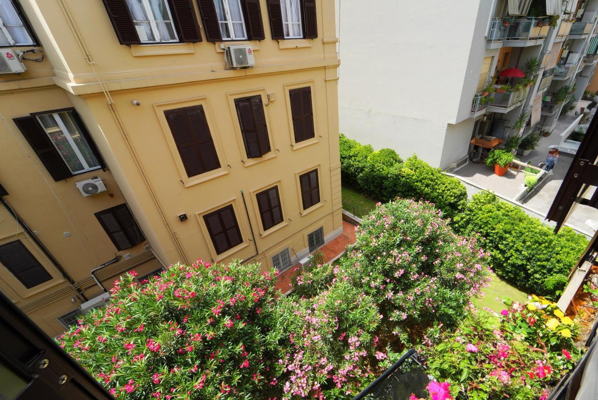 Rome Vatican City Whole Apartment 3 Private Rooms, Rome